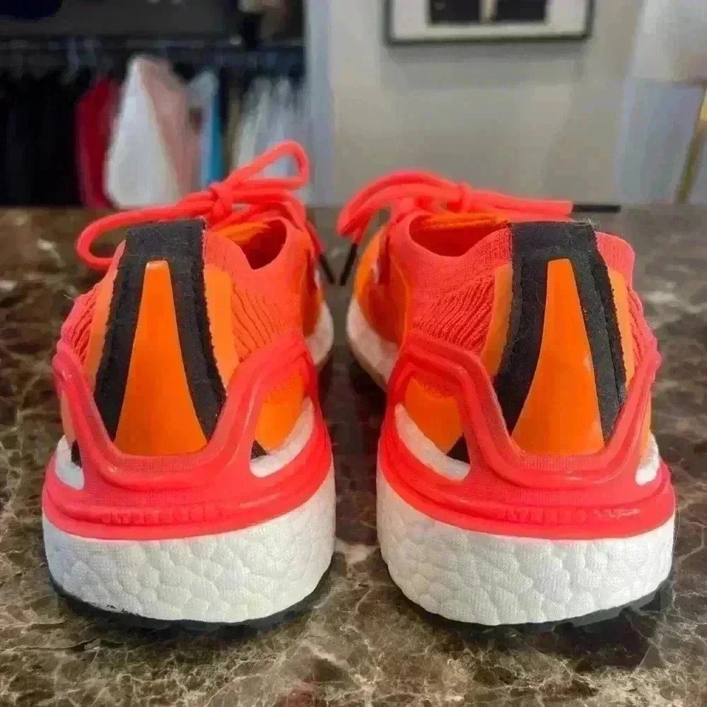 adidas x Stella McCartney Ultraboost "Sunburst" sneakers Size 7.5 Org. $226 - Picture 8 of 10